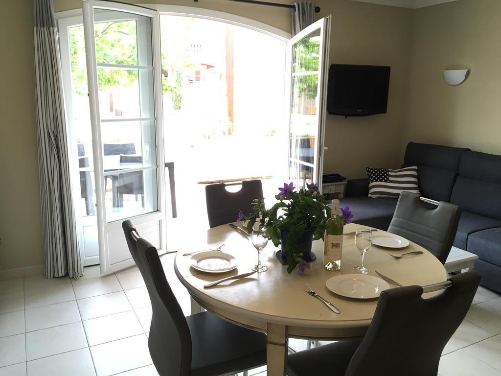 Appartement Dans Residence - Le Domaine De Camiole كاليان المظهر الخارجي الصورة