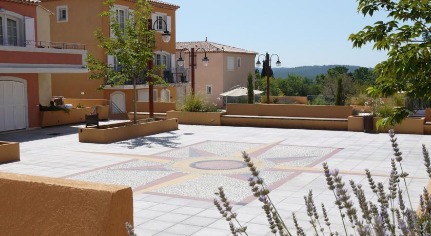 Appartement Dans Residence - Le Domaine De Camiole كاليان المظهر الخارجي الصورة
